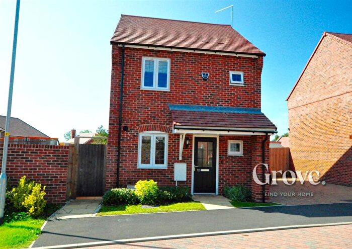 2 Bedroom Detached House For Sale In Dyas Close, Hagley, DY9