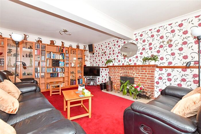 4 Bedroom Detached House For Sale In Crete Road West, Folkestone, Kent, CT18