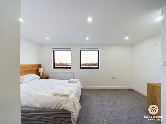 2 Bedroom Flat To Rent In Barking Road, London, E13