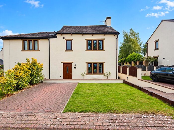 2 Bedroom Semi Detached House To Rent In Holme Farm Court, Leeds, LS12