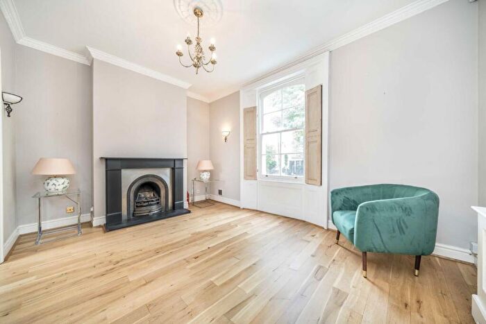 3 Bedroom Terraced House To Rent In Linton Street, Linton Street, N1