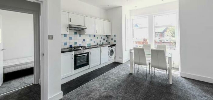 3 Bedroom Flat To Rent In Greenhill Road, Willesden Junction, London, NW10
