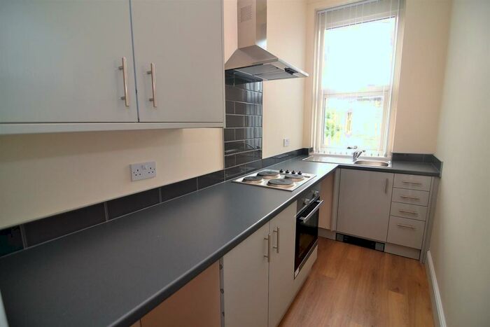 1 Bedroom Apartment To Rent In Halifax Road, Hipperholme, Halifax, HX3