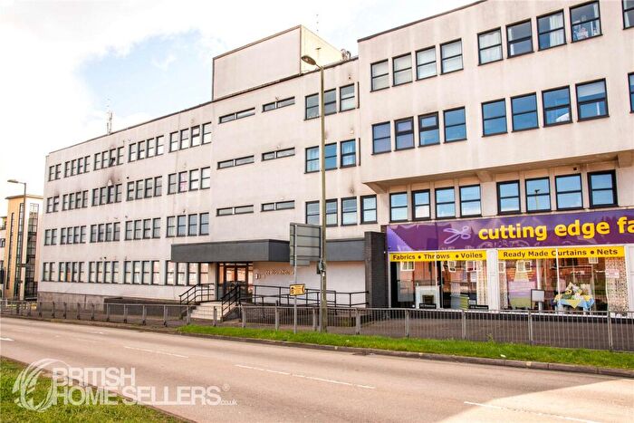 1 Bedroom Apartment For Sale In Hulbert Road, Waterlooville, Hampshire, PO7