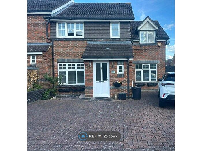 3 Bedroom End Of Terrace House To Rent In Stilwell Drive, Uxbridge, UB8