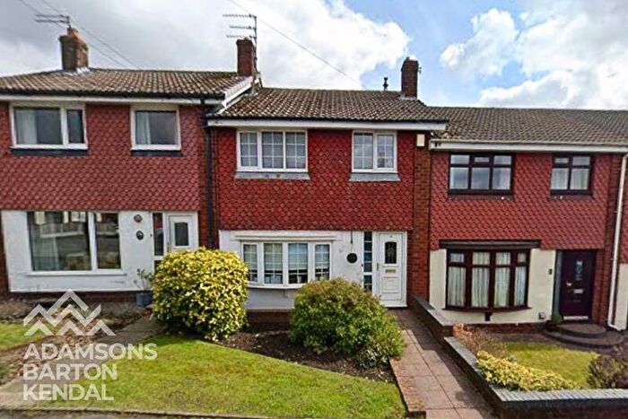 3 Bedroom Terraced House To Rent In Ashbourne Close, Wardle, Rochdale - A Well Presented Bedroom Townhouse In The Popular Wardle Area, OL12