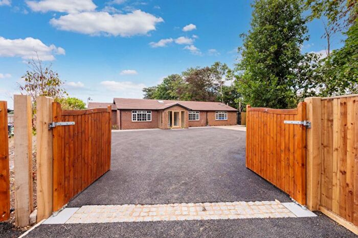 4 Bedroom Detached House For Sale In Wood Lane, Iver, SL0