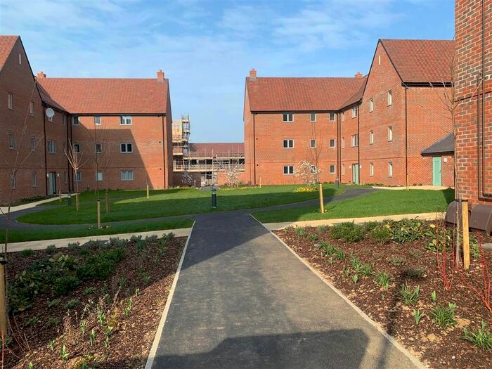 1 Bedroom Flat To Rent In Purssell Road, Aston Reach, Weston Turville, HP22