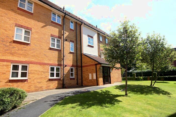 2 Bedroom Apartment To Rent In Lentworth Court, Aigburth, Liverpool, L17