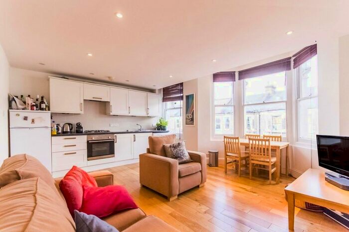 2 Bedroom Flat To Rent In Leander Road, London, SW2