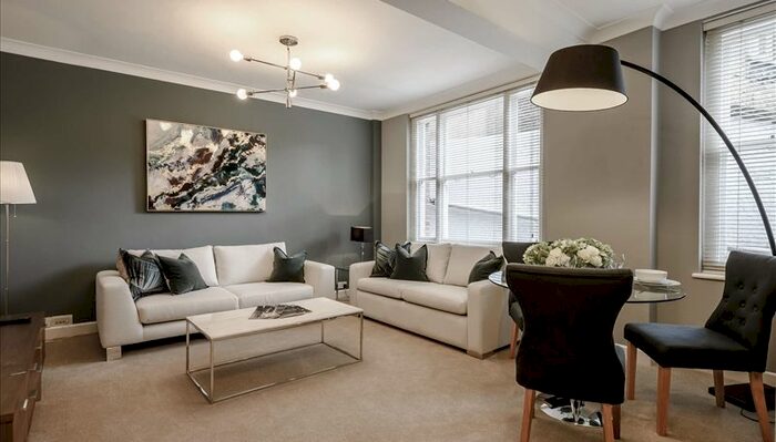 1 Bedroom Flat To Rent In Hill Street, London, W1J