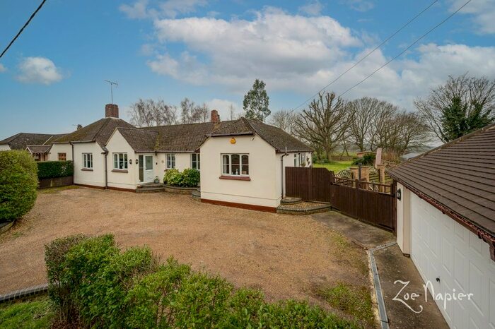 5 Bedroom Semi-Detached Bungalow For Sale In Noaks Croft, Braxted Park Road, Great Braxted CM8