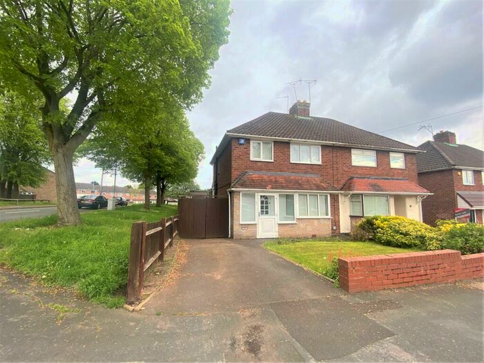 3 Bedroom Semi-Detached House To Rent In Hillingford Avenue, Great Barr, Birmingham, B42