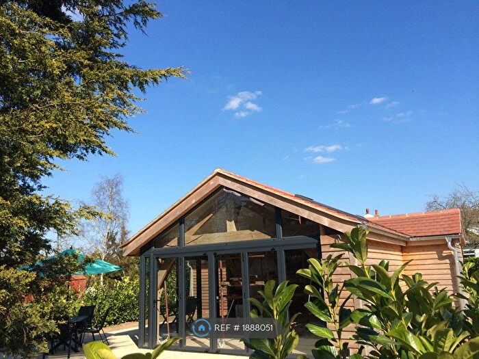 3 Bedroom Detached House To Rent In Barn Conversion, Malden Rushett, KT9