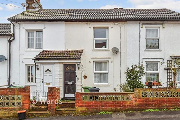 3 Bedroom Terraced House For Sale In Perryfield Street, Maidstone, Kent, ME14