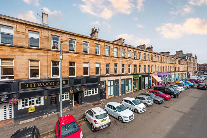 3 Bedroom Apartment For Sale In Nithsdale Road, Strathbungo, Glasgow, G41