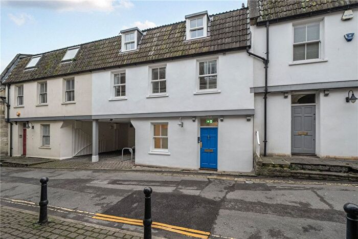 1 Bedroom Flat To Rent In Palace Yard Mews, Bath, BA1