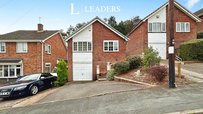 2 Bedroom Bungalow For Sale In Ashdown Drive, Stourbridge, West Midlands, DY8