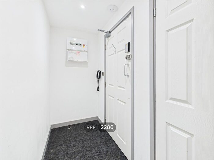 1 Bedroom Flat To Rent In Tivoli House, South Street, HU1