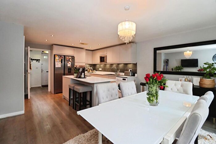 3 Bedroom Terraced House For Sale In Wordsworth Road, Bristol, Somerset, BS7