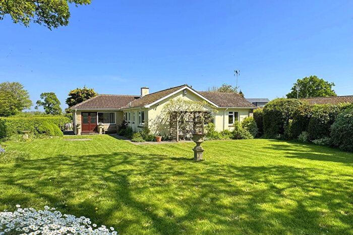 4 Bedroom Bungalow For Sale In Uplands Close, Limpley Stoke, Bath, BA2