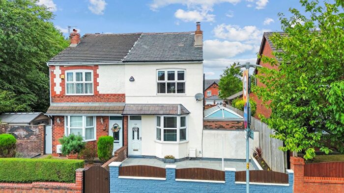3 Bedroom Semi Detached House For Sale In Liverpool Road, Haydock, WA11