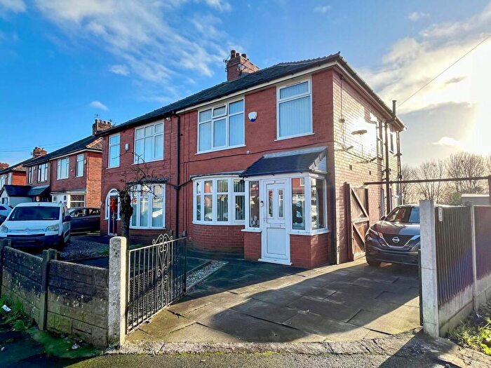 3 Bedroom Semi-Detached House For Sale In Firwood Lane, Firwood, Bolton, BL2
