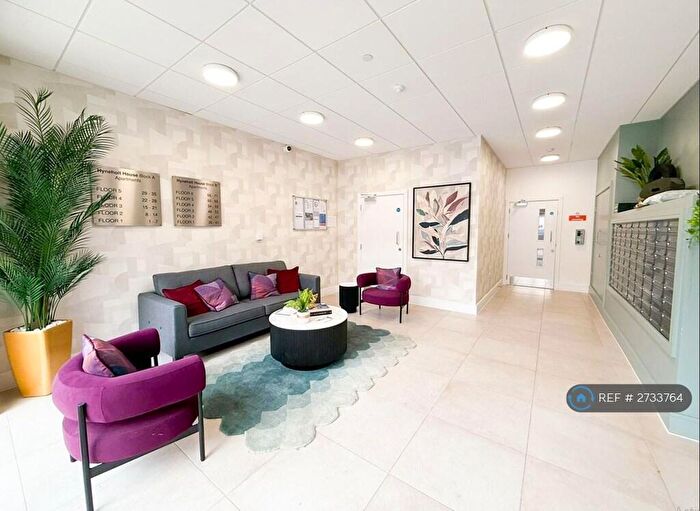 1 Bedroom Flat To Rent In Hyneholt House, Chigwell, IG7