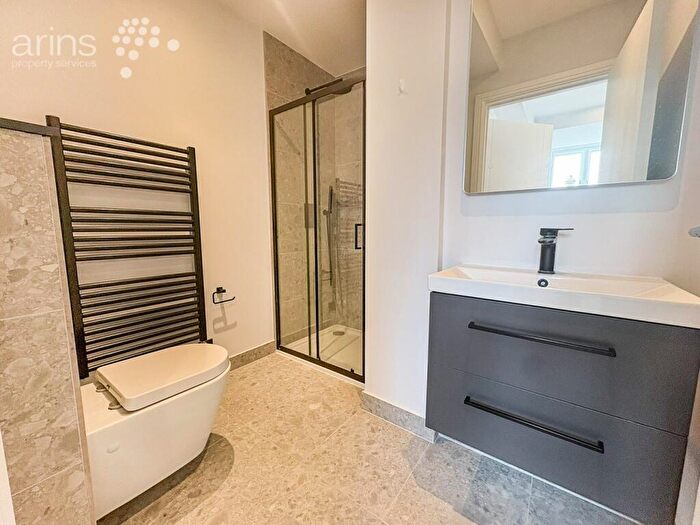 2 Bedroom Apartment For Sale In Station Road, Reading, RG1