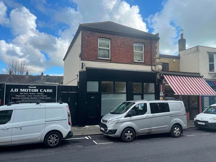 1 Bedroom Flat To Rent In London Road, Dover, CT17