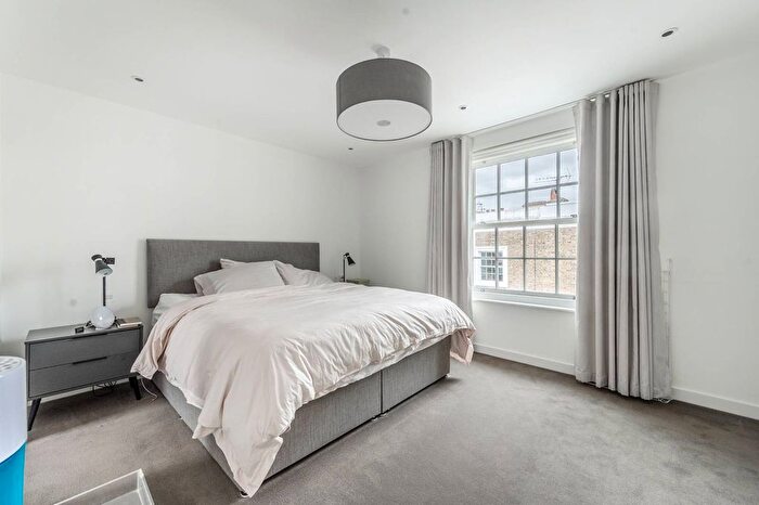 2 Bedroom Maisonette To Rent In Radnor Walk, Chelsea, London, SW3