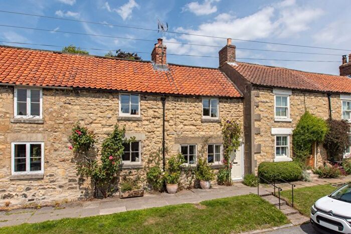 3 Bedroom Terraced House For Sale In West End, Ampleforth, York, YO62
