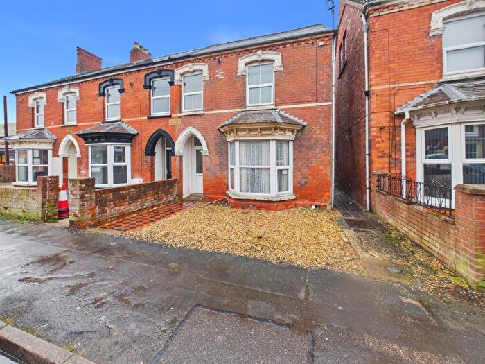 2 Bedroom End Of Terrace House For Sale In George Street, Mablethorpe, LN12