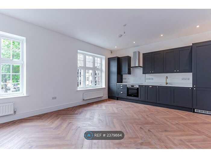 2 Bedroom Maisonette To Rent In Park View, Letchworth Garden City, SG6