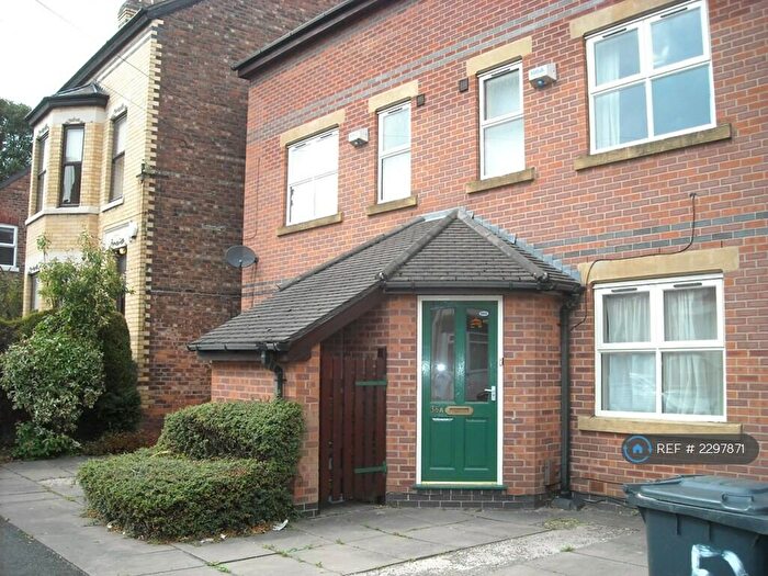 5 Bedroom Semi-Detached House To Rent In Rippingham Road, Manchester, M20