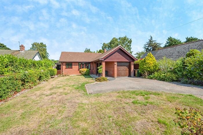 3 Bedroom Detached Bungalow For Sale In Main Road, Ormesby, Great Yarmouth, NR29