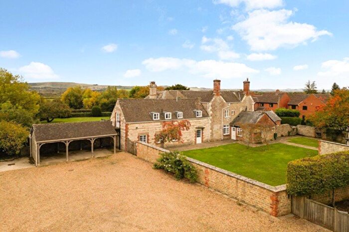 5 Bedroom Detached House To Rent In Longcot, Oxfordshire, SN7