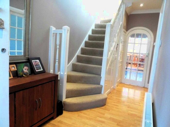 4 Bedroom Detached House To Rent In Manor Park Drive, Harrow, HA2