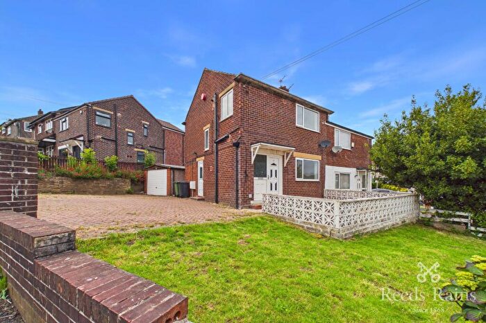 3 Bedroom Semi Detached House For Sale In York Avenue, Huddersfield, West Yorkshire, HD2