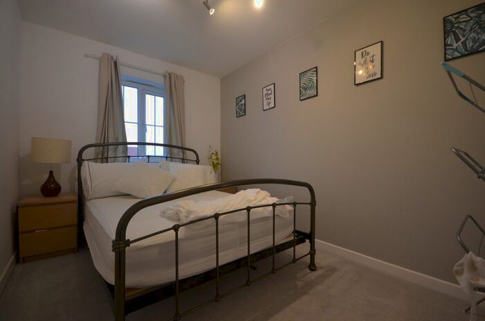 4 Bedroom Town House To Rent In The Avenue, Priors Hall Park, Corby, NN17