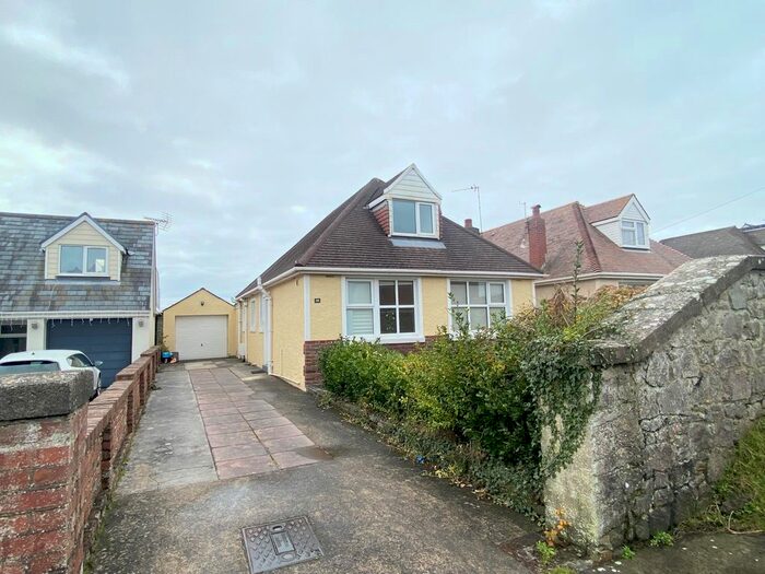 3 Bedroom Bungalow To Rent In Locks Lane, Porthcawl CF36