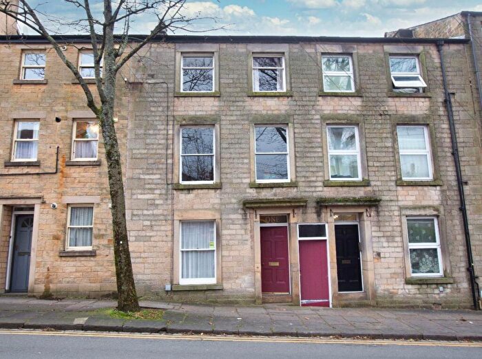 5 Bedroom Terraced House For Sale In Dallas Road, Lancaster, LA1