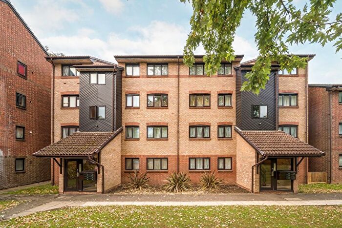 1 Bedroom Flat To Rent In St. Christophers Gardens, Thornton Heath, CR7