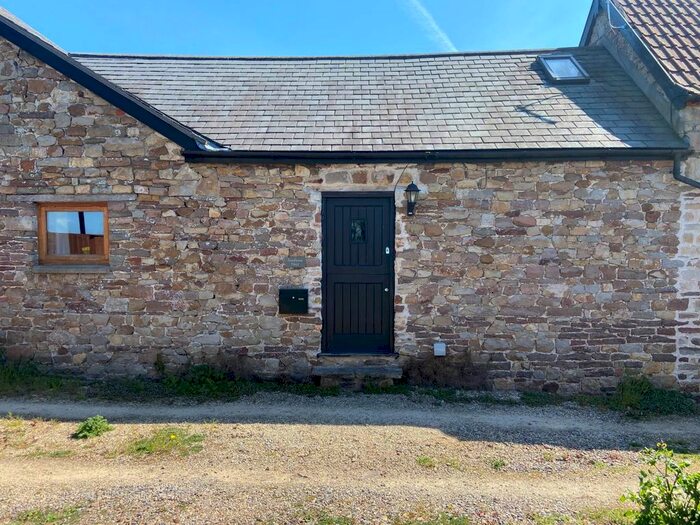 1 Bedroom Flat To Rent In Leechpool Farm, Tan House Lane, Rangeworthy, BS37