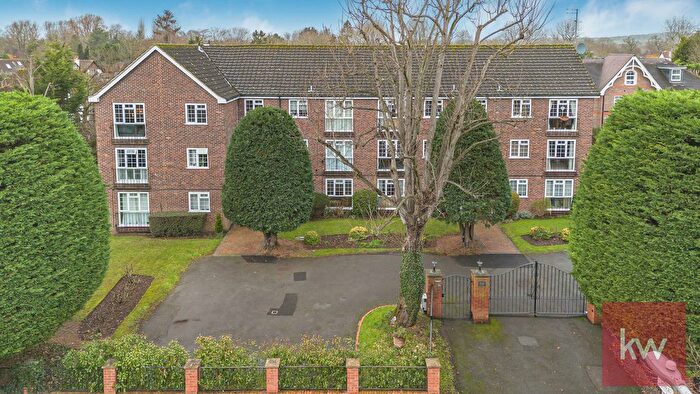 1 Bedroom Flat For Sale In Mead Haze, Lower Cookham Road, Maidenhead, SL6