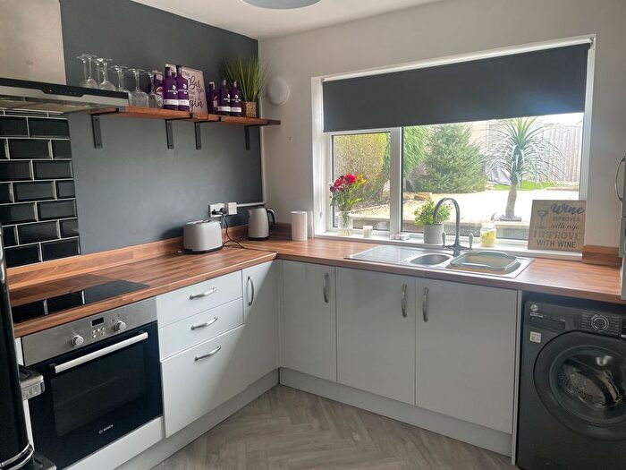 2 Bedroom Terraced House To Rent In Pentregethin Road, Gendros, SA5