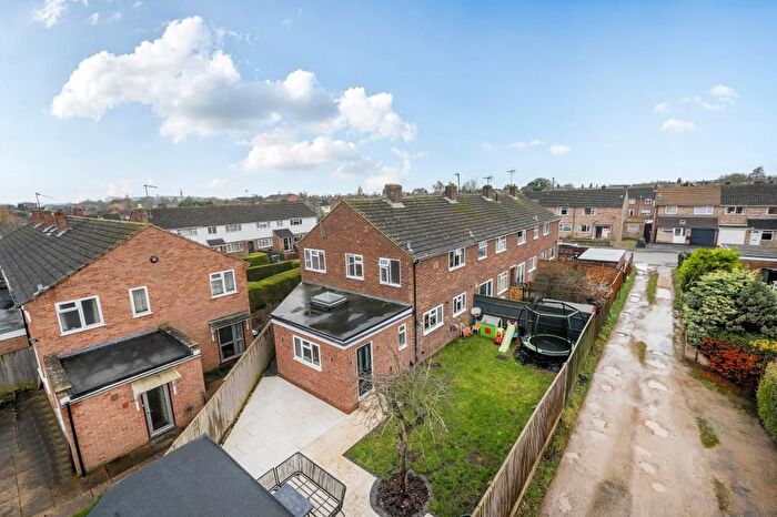 3 Bedroom Semi Detached House For Sale In Barry Avenue, Bicester, Oxfordshire, OX26