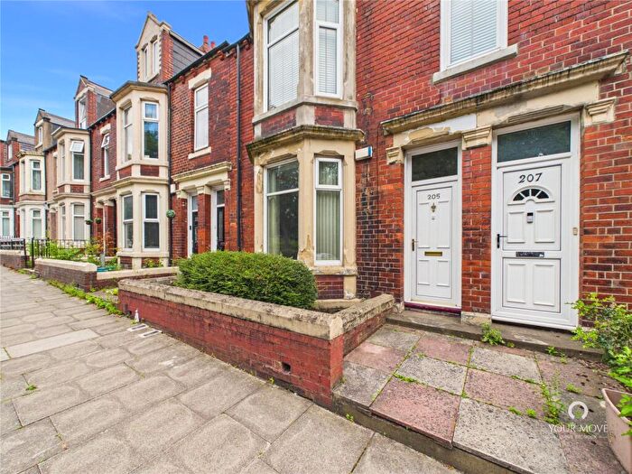 2 Bedroom Flat For Sale In Stanhope Road, South Shields, Tyne And Wear, NE33