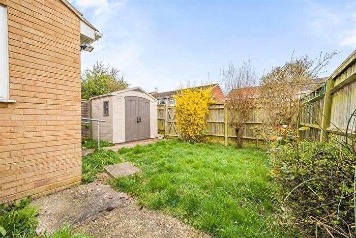 3 Bedroom Semi-Detached House For Sale In Whitby Green, Caversham, Reading, RG4