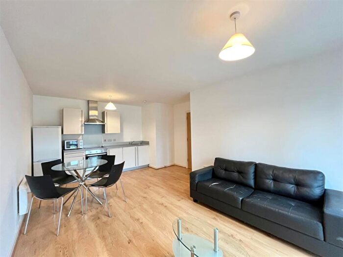 2 Bedroom Apartment To Rent In Irwell Building, Derwent Street, Salford, M5